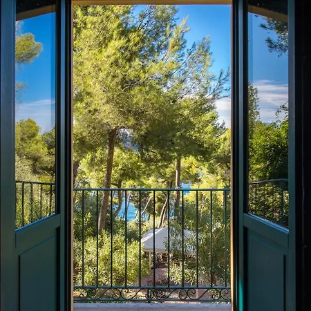 Delle Meraviglie Hotel 3*