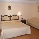 Delle Meraviglie Отель
