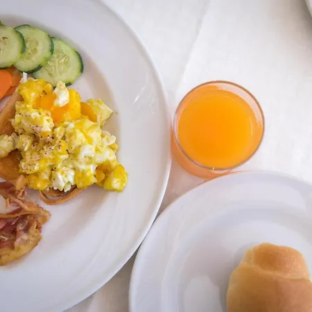 Delle Meraviglie Hotel 3*