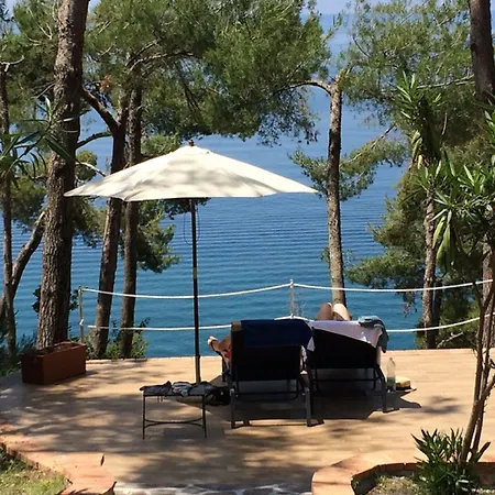 Delle Meraviglie Hotel