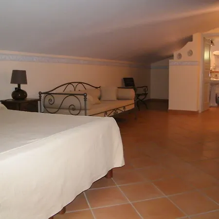 Delle Meraviglie Hotel 3*