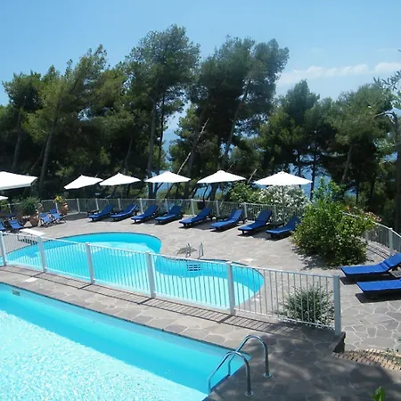 Delle Meraviglie Hotel